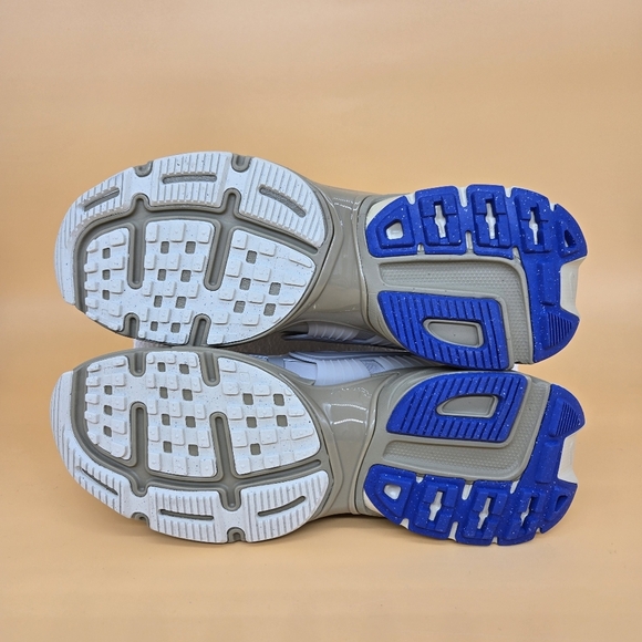 New Nike V2K Run GORE-TEX Women's Waterproof Shoes Size 10 - Picture 7 of 8